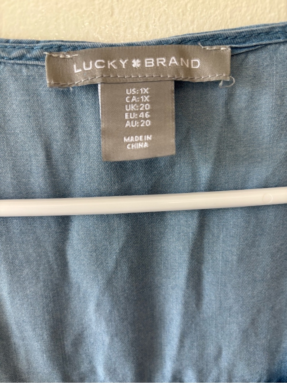 Lucky Brand Chambray Flutter Sleeve Tunic Dress 1X Boho Blue - Picture 2 of 13